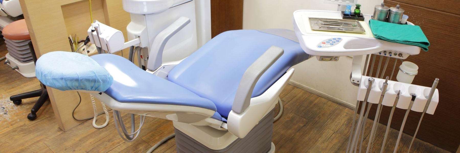 Emergency dental chair