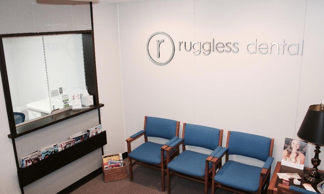 Patient waiting area at Ruggless Dental near 62703